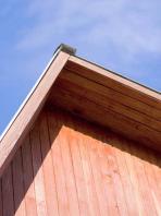 Jak zabezpieczy drewnian podbitk dachow?